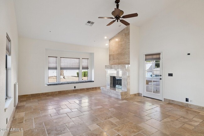 Building Photo - 12512 E Cortez Dr