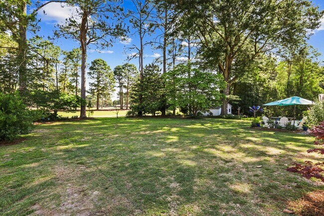 Building Photo - 206 Ramblewood Dr