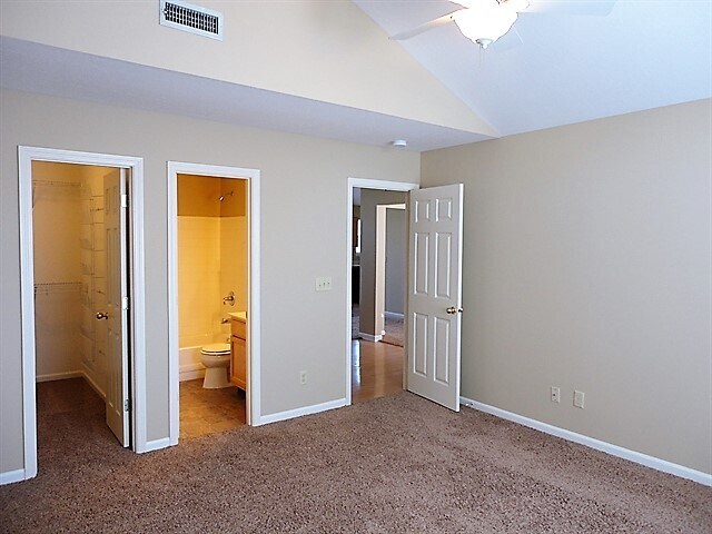 Building Photo - 7910 Palmaro Cir