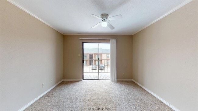 Building Photo - 904 University Oaks Blvd