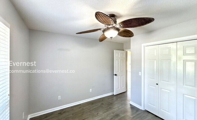Building Photo - Spacious 3 Bedroom Home in Ooltewah / Deck...