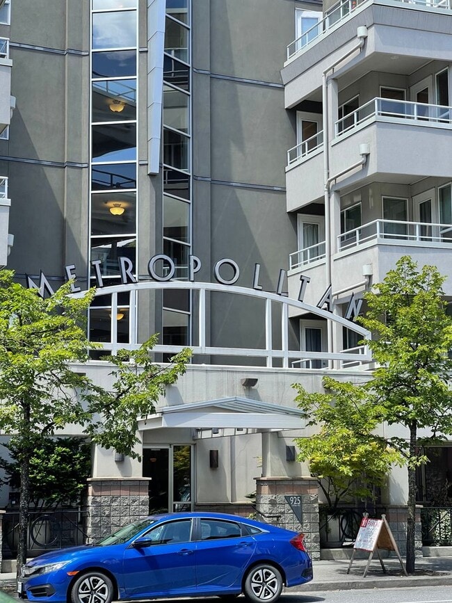Primary Photo - Fantastic Condo in the Heart of Downtown B...