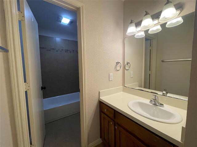 Building Photo - 5516 Lewis Ct