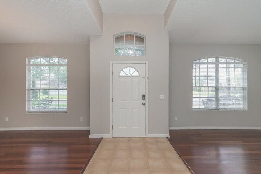 Building Photo - 5221 Watson Rd