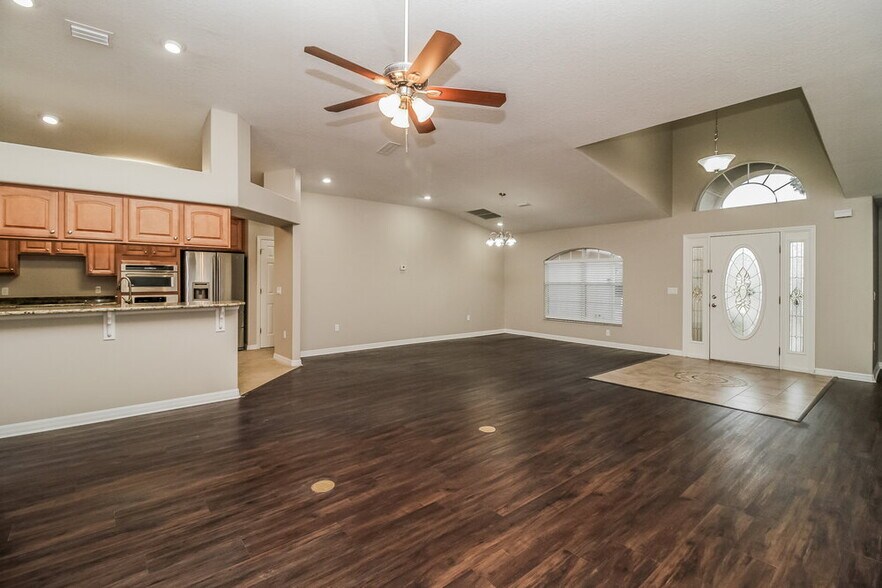 Building Photo - 4749 Abaco Dr