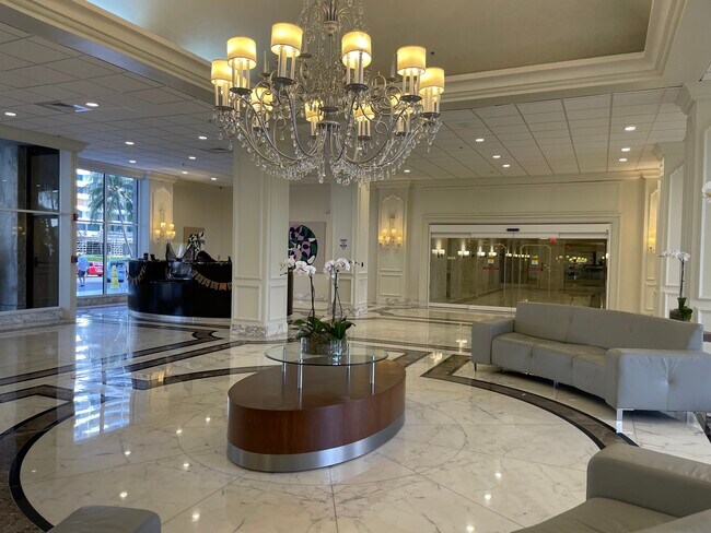 Building Photo - 5600 Collins Ave