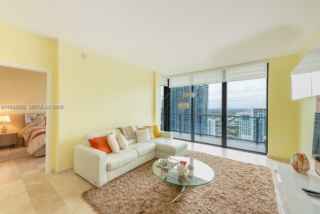 Building Photo - 68 SE 6th St