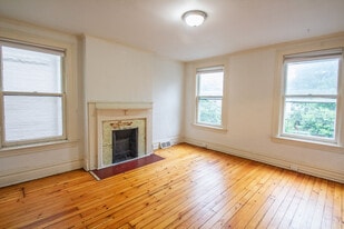 Building Photo - 422 S Trenton Ave