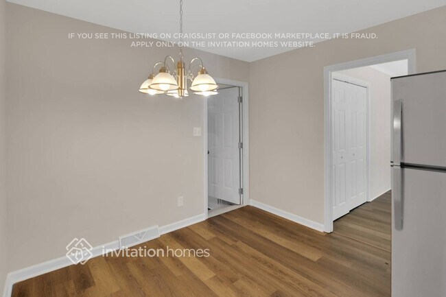 Building Photo - 7112 David Ave