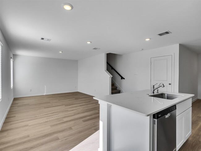 Building Photo - 18711 Sunset Horizon Dr