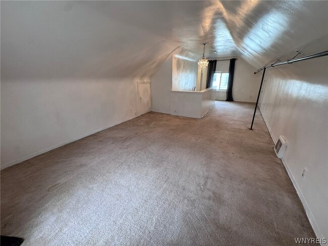 Building Photo - 102 Francis Ave