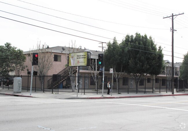 Building Photo - 8850-8866 Avalon Blvd
