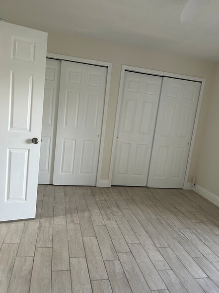 Building Photo - 9105 Tudor Dr