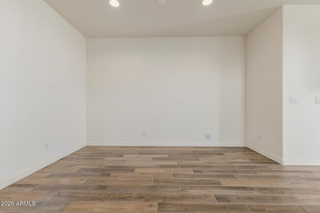 Building Photo - 2117 N 209th Ln