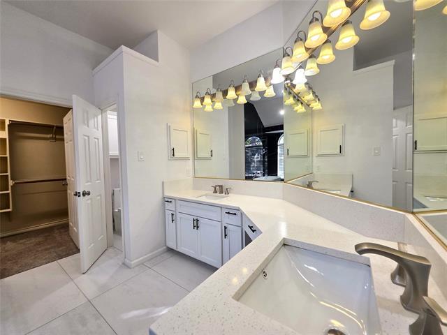 Building Photo - 9603 Wolf Creek Dr