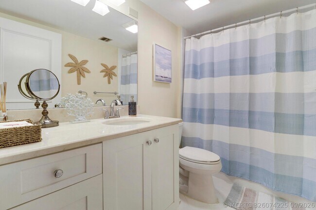 Building Photo - 1601 Marina Isle Way