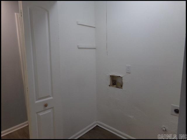 Building Photo - 4932 Longview Dr