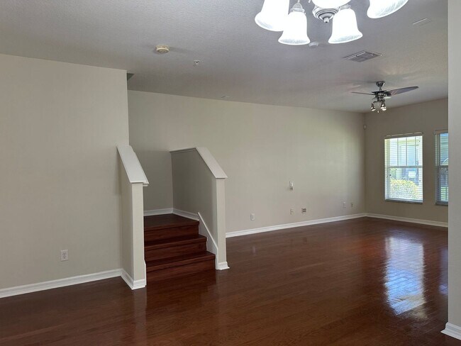 Building Photo - Three Bedroom Townhome at Cypress Lakes in Kissimmee