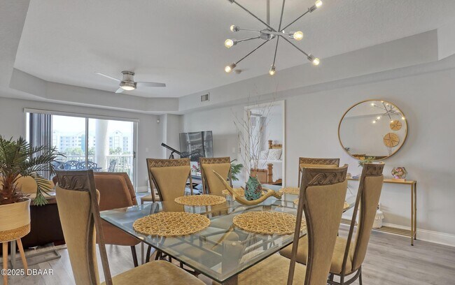 Building Photo - 4670 Links Village Dr