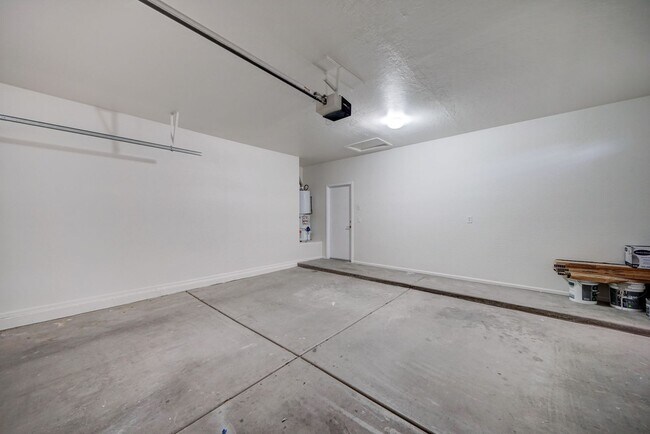 Building Photo - 3720 S Heath Way