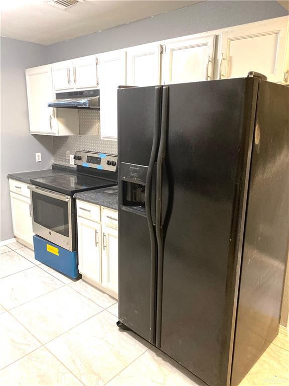 Building Photo - 25 South Dr