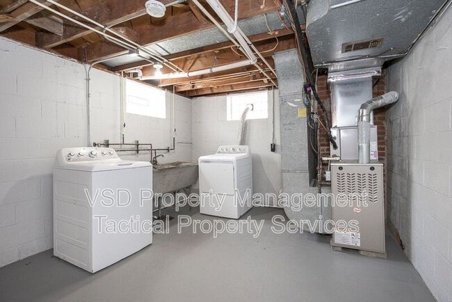 Building Photo - 17932 Neff Rd