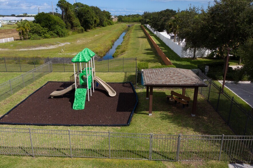 Playground - 1140 Luminary Cir