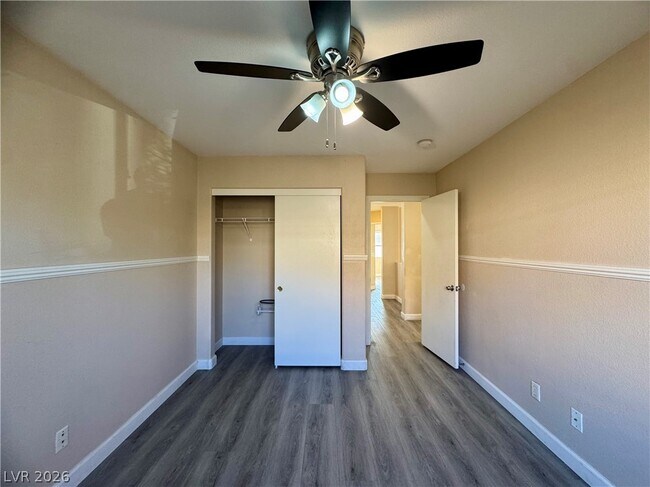 Building Photo - 9964 Canyon Peak Dr