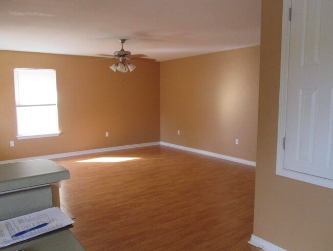 Building Photo - 7470 Autumn Trace Blvd