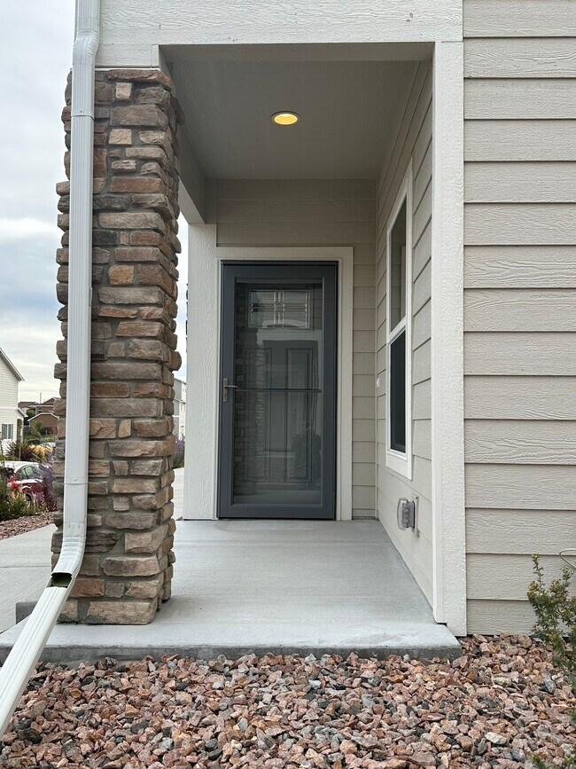 Building Photo - 6101 Inman Vw