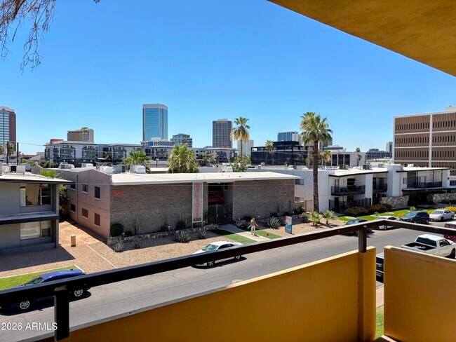Building Photo - 3600 N 5th Ave