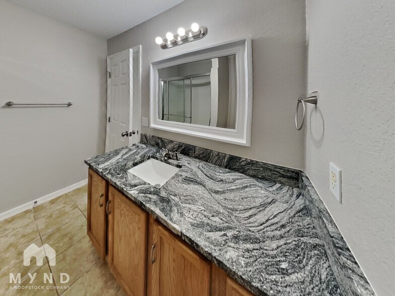 Building Photo - 3240 Grand Pines Dr