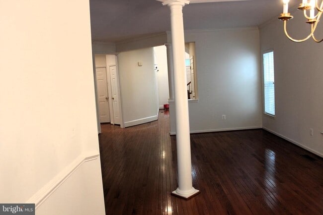 Building Photo - 7967 Almeda Ct