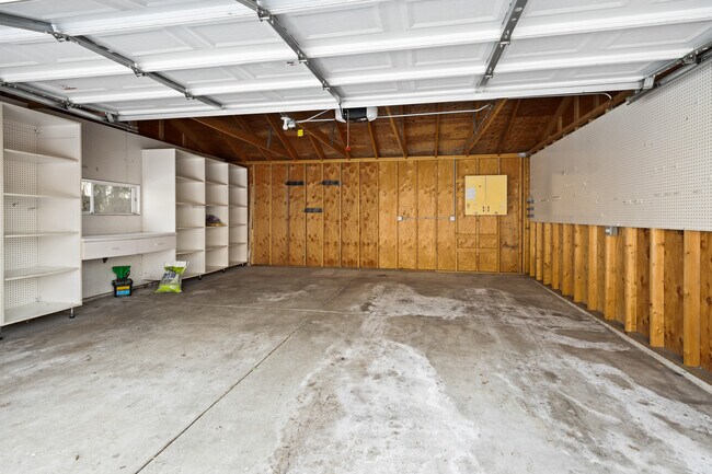 Building Photo - 41 Hackberry Ln