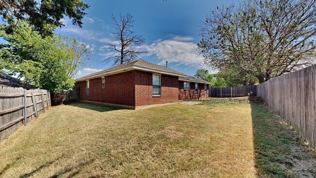 Building Photo - Nice 4 Bed 2 Bath home in Norman