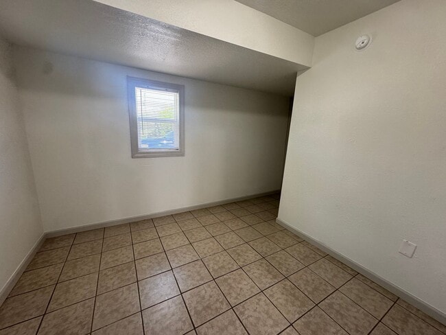 Building Photo - Charming 2BR Country Home on Nearly 1 Acre in Telford | Spacious Layout