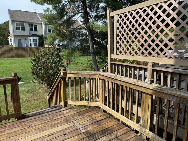 Building Photo - 15538 Port Washington Ct