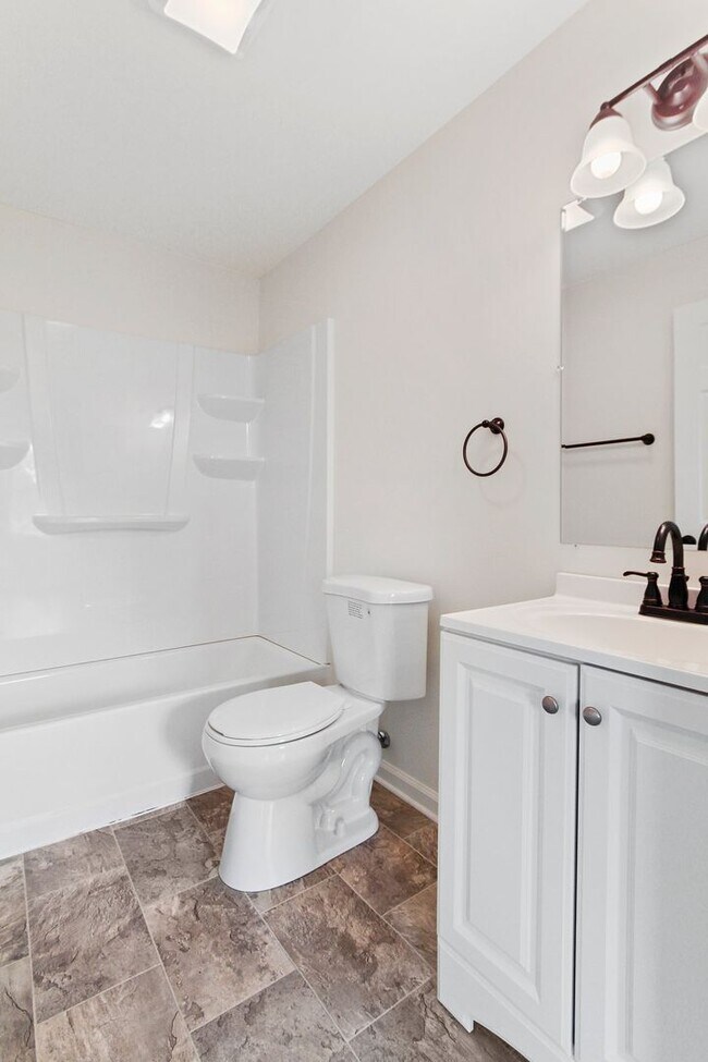 Building Photo - Modern 3BR/2BA Home in Columbia Borough School District w/ Fenced Yard & Central Air!