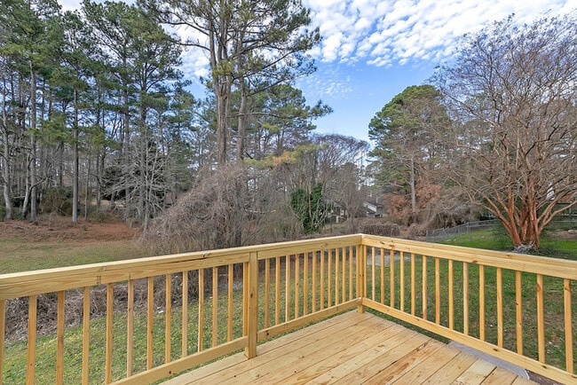 Building Photo - 2614 Bronco Trail