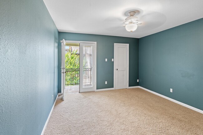 Building Photo - 5514 Beverly Hill St
