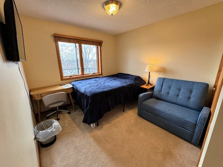 Building Photo - 13918 Riverview Dr NW