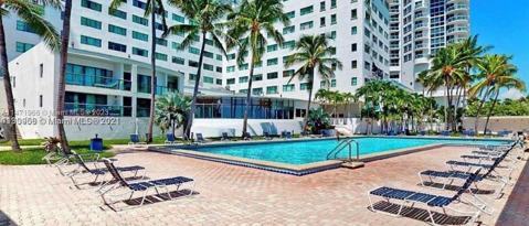 Building Photo - 6345 Collins Ave