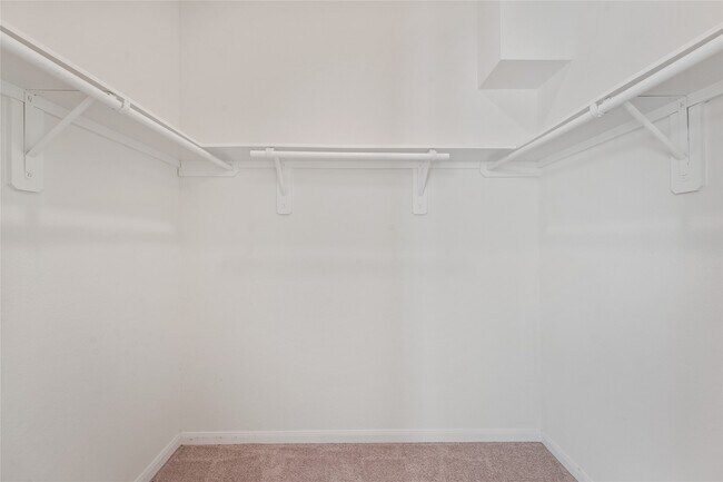 Building Photo - 5006 Fairwater Ct