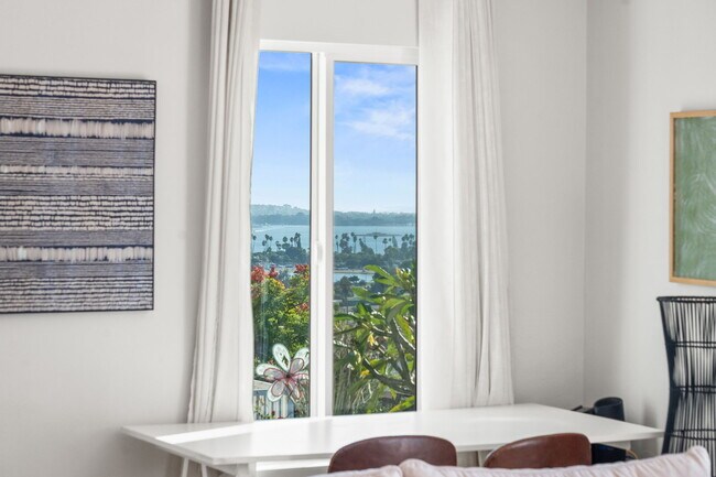 Building Photo - 3640 Princeton Ave