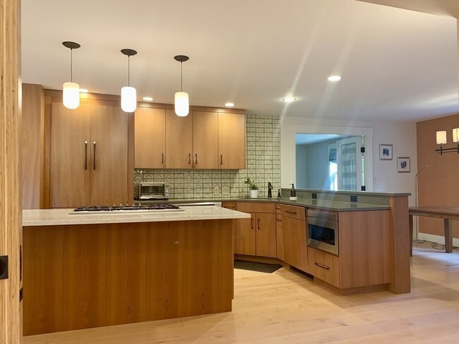 Building Photo - 22 Amberwood Dr