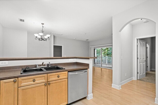 Building Photo - 8441 Callabee Way