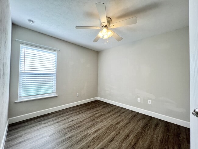Building Photo - 25106 SW 7th Ln