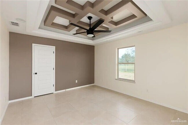 Building Photo - 8 Whitewing St