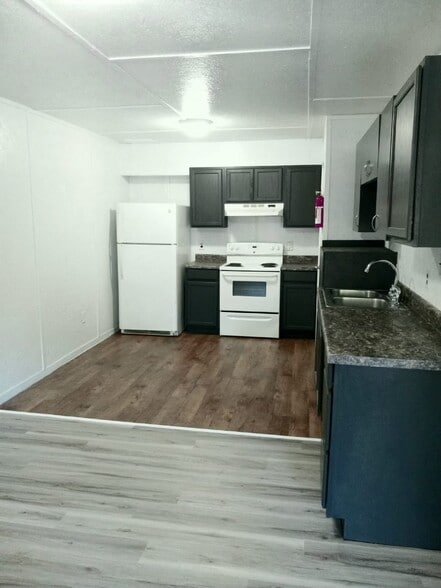 Building Photo - 212 Morning Dr