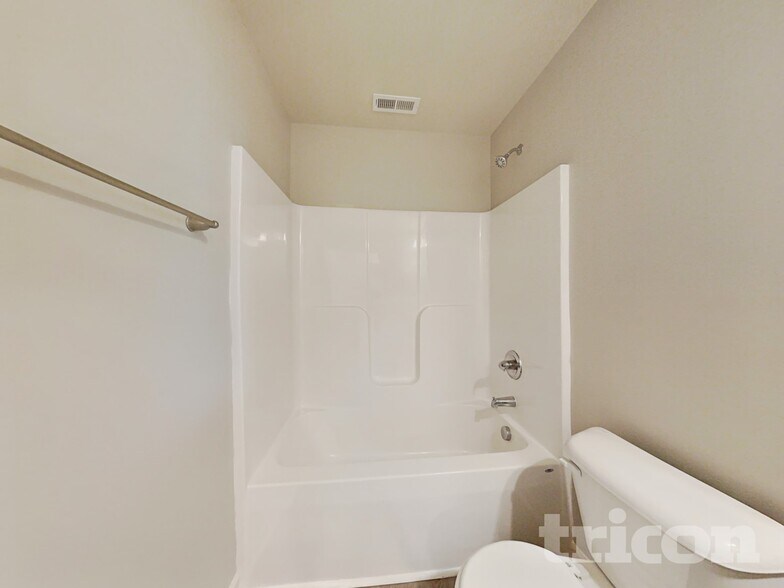 Building Photo - 123 Willow Ridge Cir